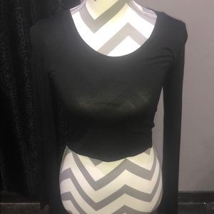 Long sleeve crop top